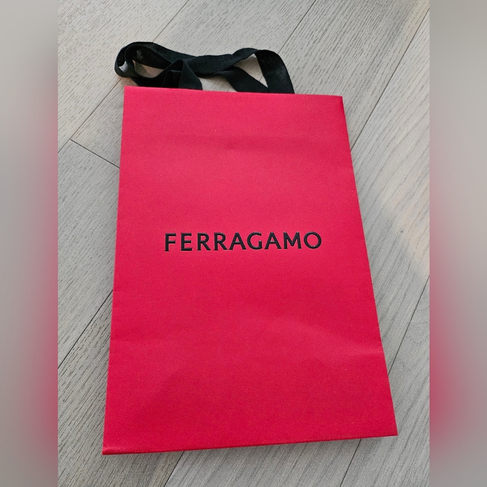 NEW Salvatore Ferragamo Red Luxury Gift Bag - Picture 2 of 5